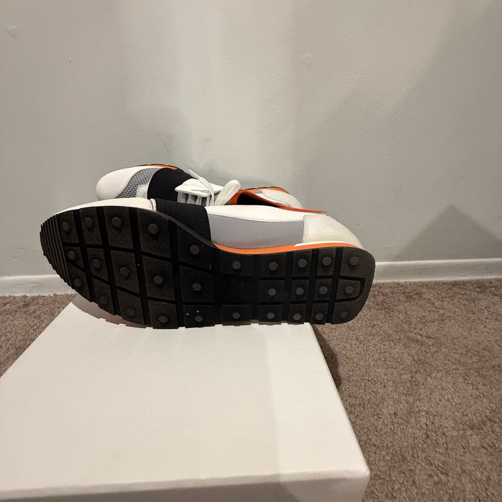 Balenciaga Women’s White and Orange Sneakers - Picture 7 of 8
